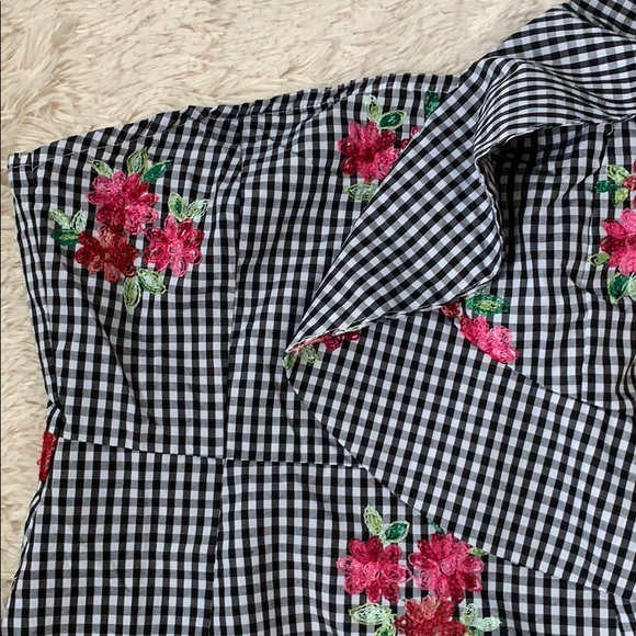 Floral - Black & With Dress Off Shoulder Dress - Picture 4 of 6